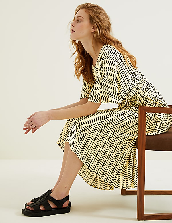 Geometric Midi Kimono Dress