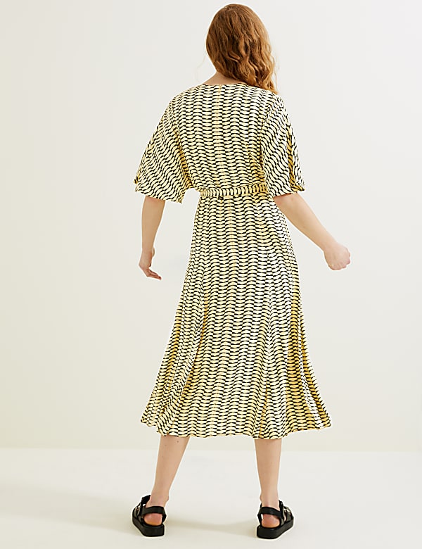 Geometric Midi Kimono Dress