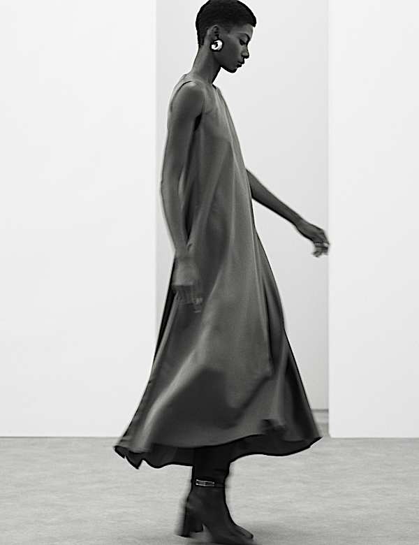 Lyocell Rich Round Neck Midaxi Swing Dress - JO