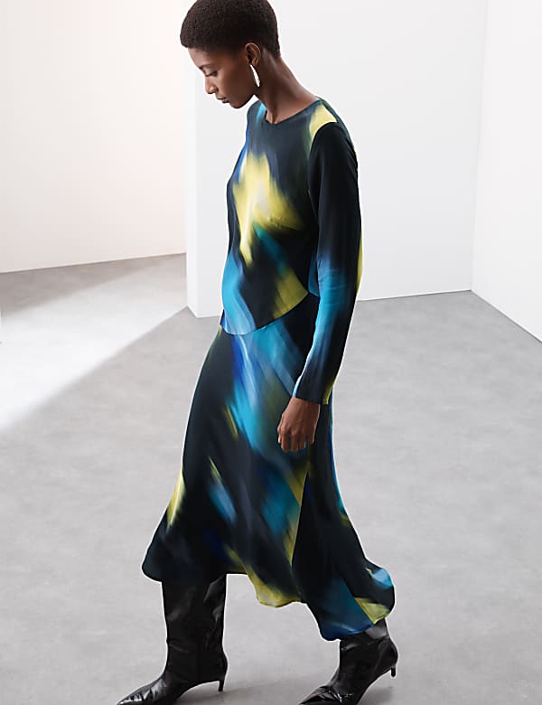 Printed Round Neck Midaxi Waisted Dress MULTI Dresses M S HK