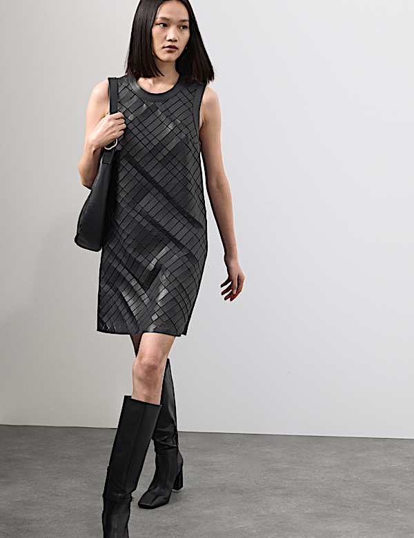 Gaun Terusan Mini Detail Cutwork Kulit - ID