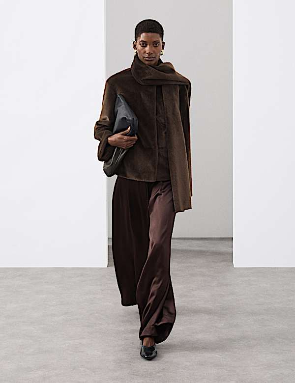 Abrigo con bufanda de piel sintética de quita y pon - US