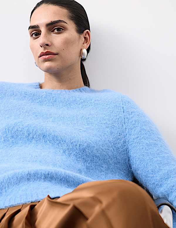 Rundhalspullover und hohem Alpakaanteil - DE