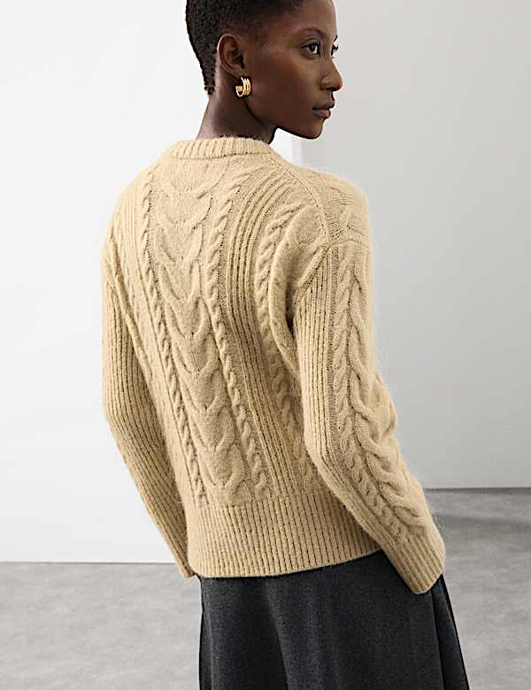 Jumper Rajut Kabel dengan Mohair - ID