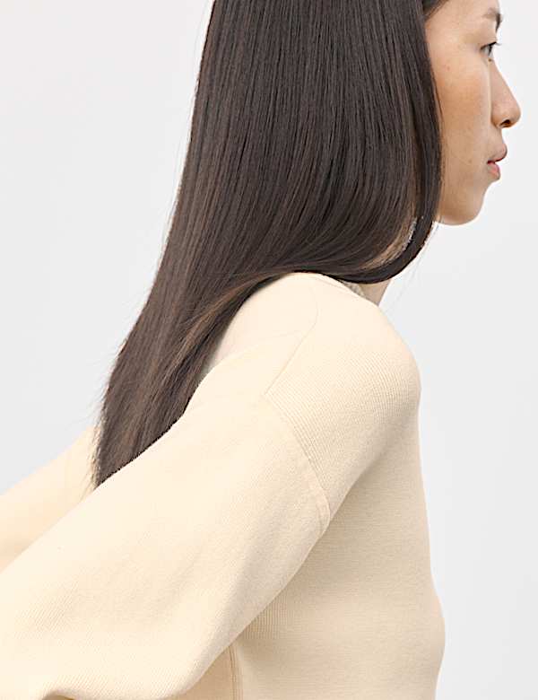 Ribbed V-Neck Jumper - ES