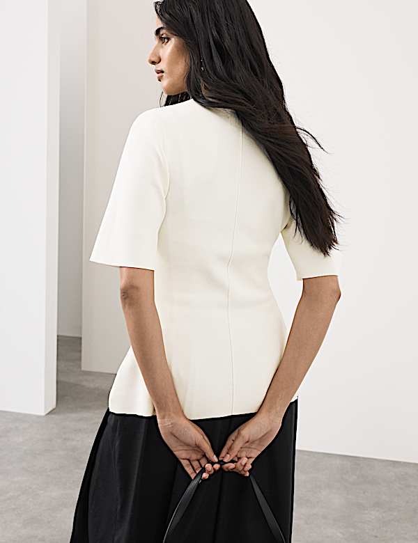 סריג פפלום עם צווארון עגול - IL