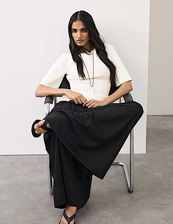 סריג פפלום עם צווארון עגול - IL