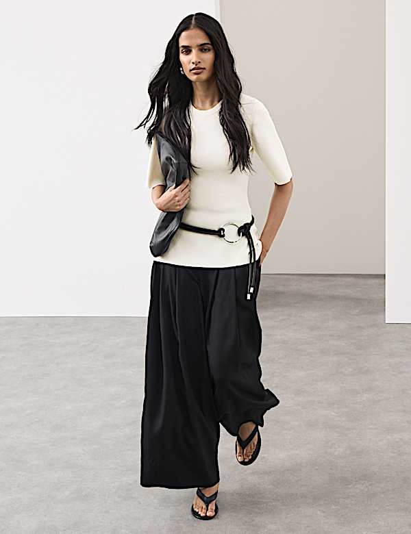 סריג פפלום עם צווארון עגול - IL