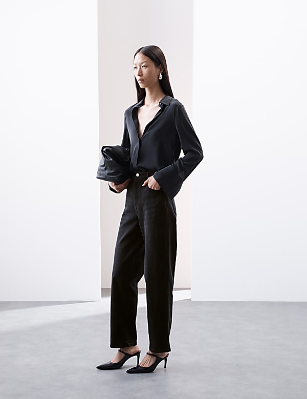 Barrel-Jeans mit hohem Bund - AT