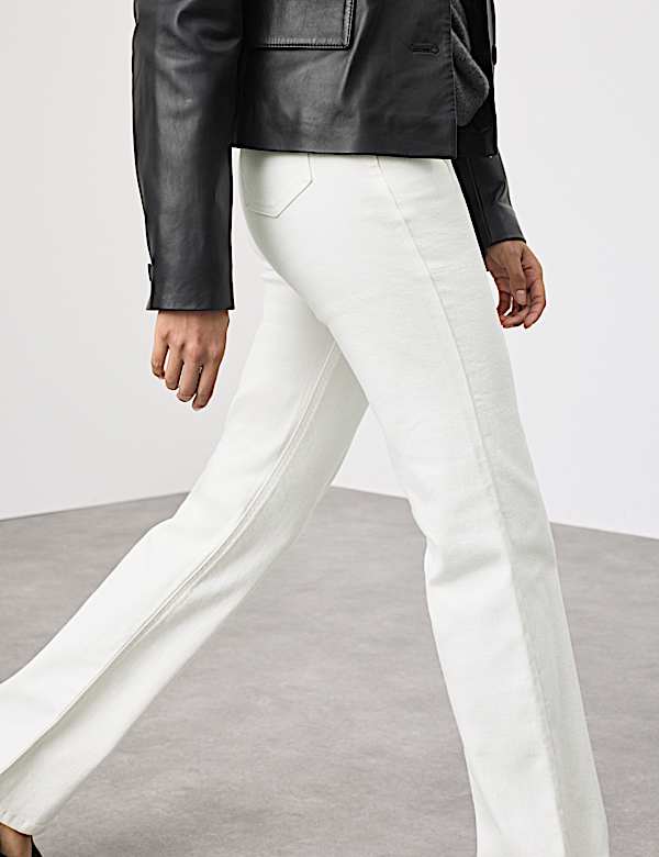 Dž&iacute;ny s vysok&yacute;m pasem ze směsi lyocellu - CZ