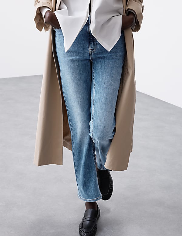 High Waisted Straight Leg Jeans - US