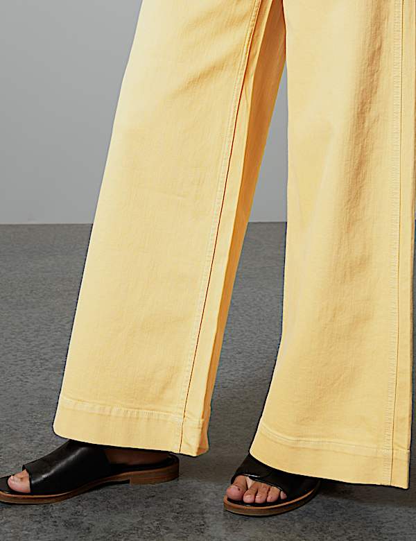 Mid Rise Wide Leg Ankle Grazer Jeans