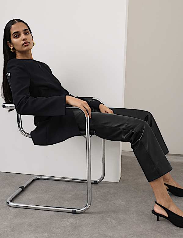 מכנסי עור עם רגל בגזרה ישרה - IL