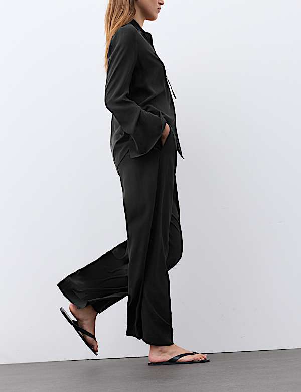 Pull On-Hose aus Seide mit weitem Bein - DE