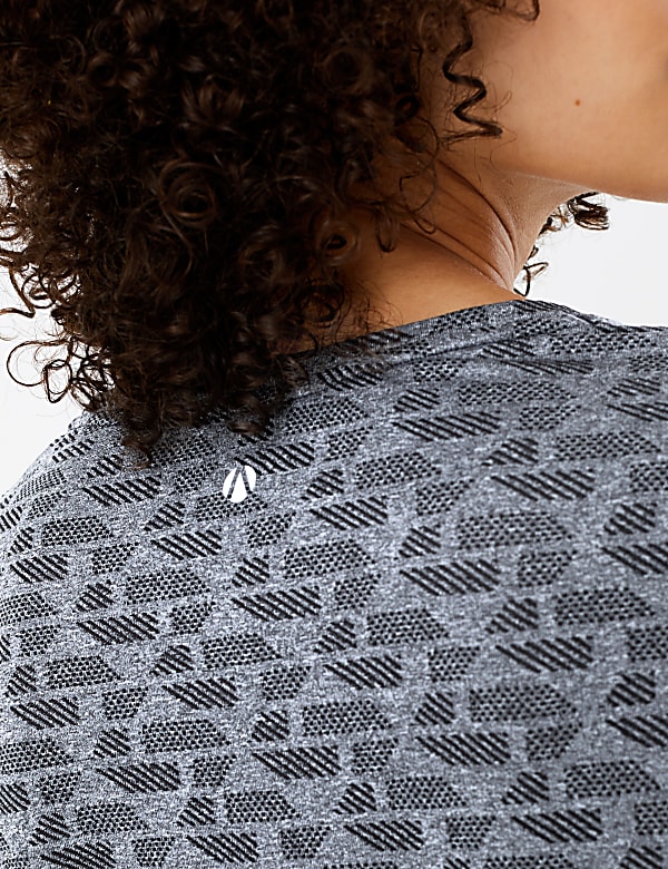 Jacquard Round Neck 3/4 Sleeve Top