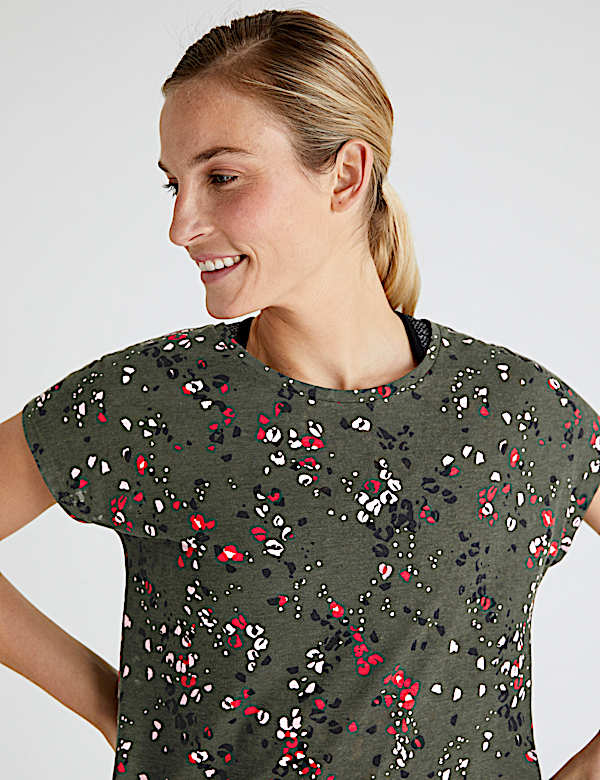 Lightweight Scoop Neck Relaxed T-Shirt