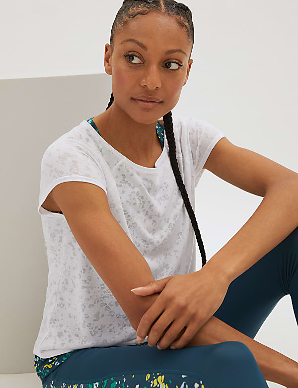 Printed Scoop Neck Double Layer T-Shirt