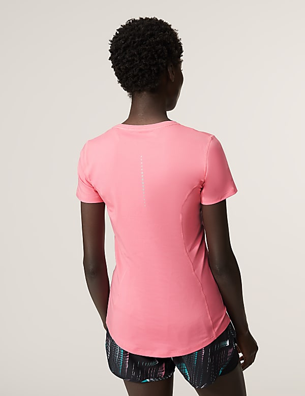 Scoop Neck Short Sleeve T-Shirt
