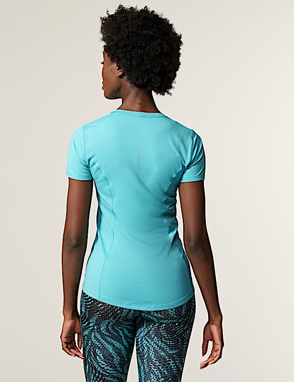 Scoop Neck Short Sleeve T-Shirt