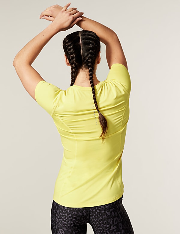 Scoop Neck Short Sleeve T-Shirt