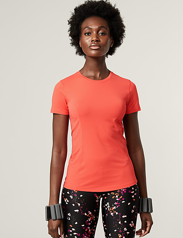 Scoop Neck Short Sleeve T-Shirt