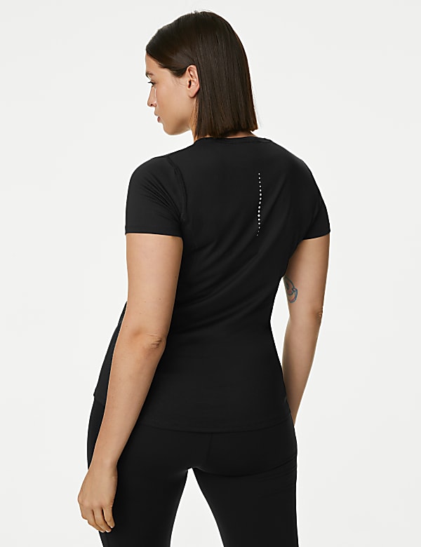 Scoop Neck Short Sleeve T-Shirt