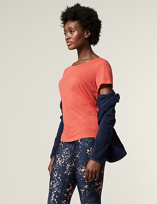 Lightweight Scoop Neck Relaxed T-Shirt