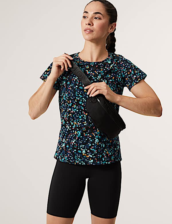 Lightweight Printed Scoop Neck T-Shirt
