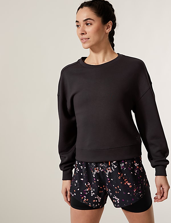 Crew Neck Long Sleeve Cropped Sweatshirt
