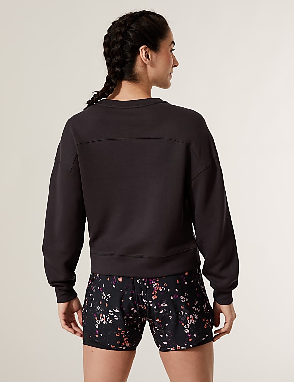 Crew Neck Long Sleeve Cropped Sweatshirt