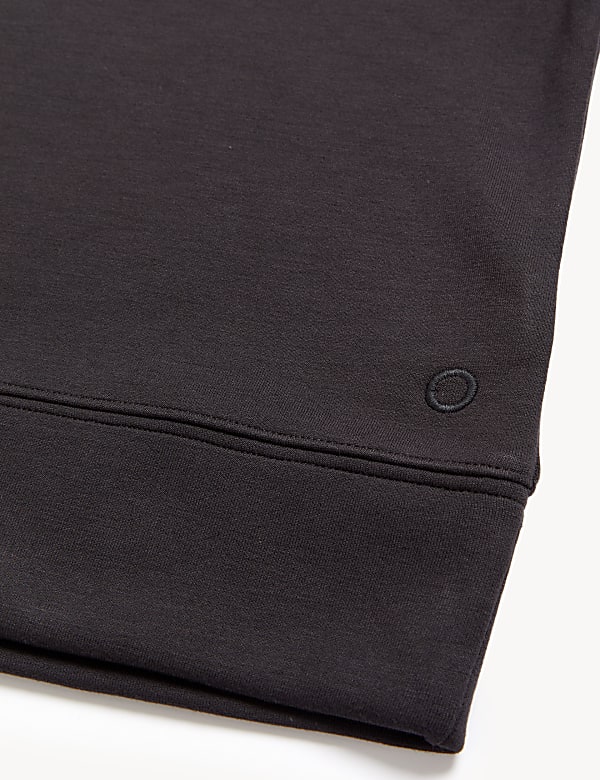 Crew Neck Long Sleeve Cropped Sweatshirt