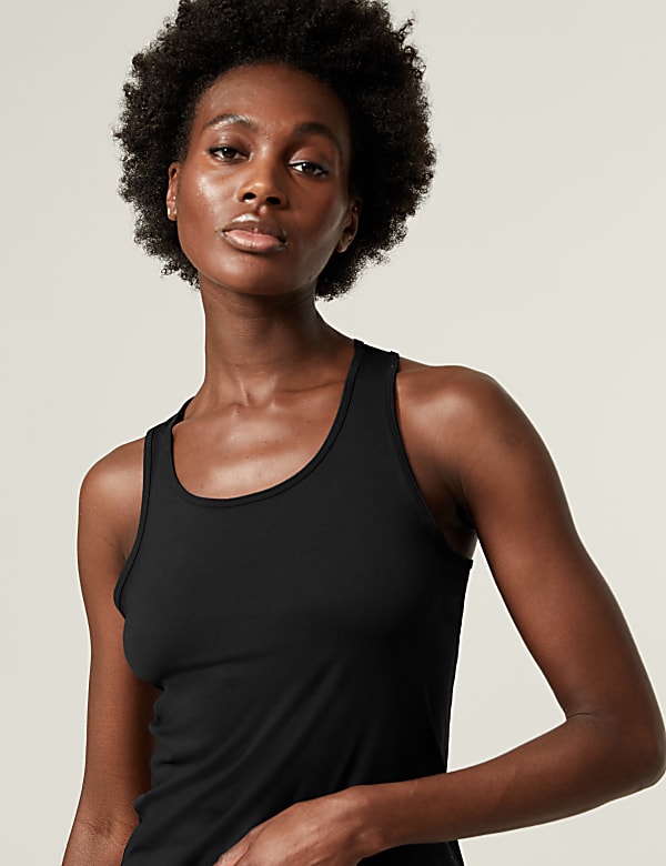Scoop Neck 2-in-1 Sleeveless Vest Top