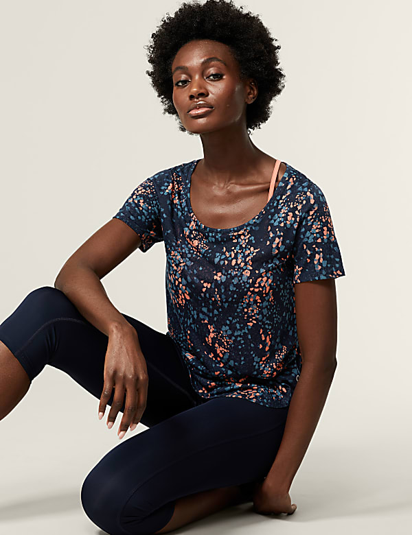 Printed Scoop Neck 2-in-1 T-Shirt