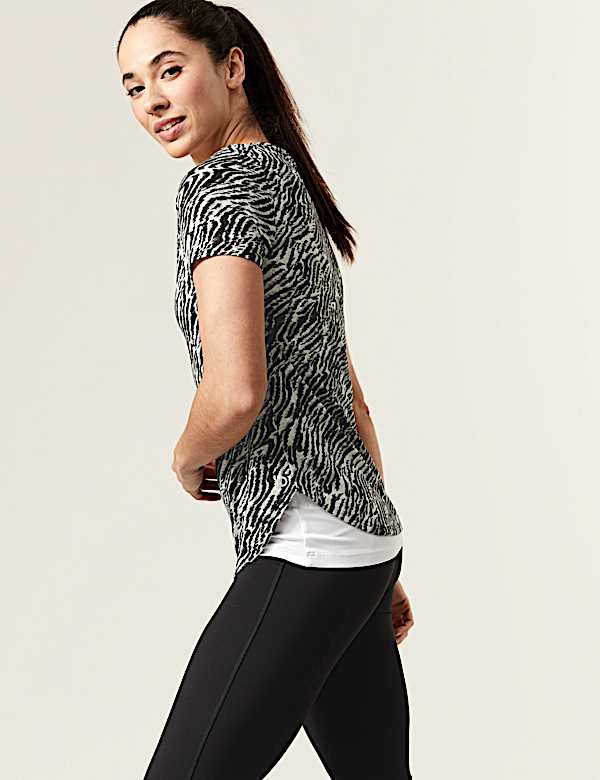 Printed Scoop Neck 2-in-1 T-Shirt