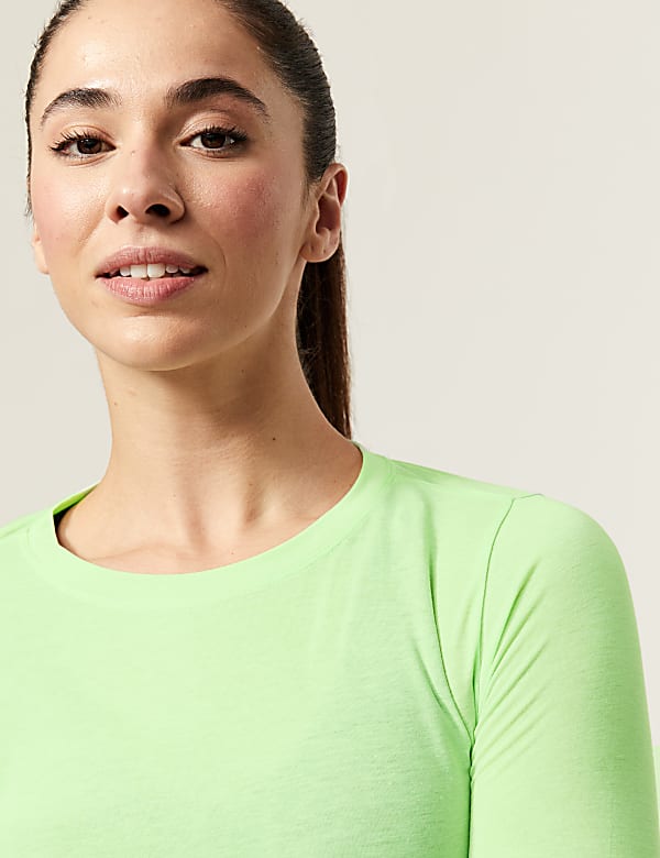 Scoop Neck Open Back Relaxed Yoga Top