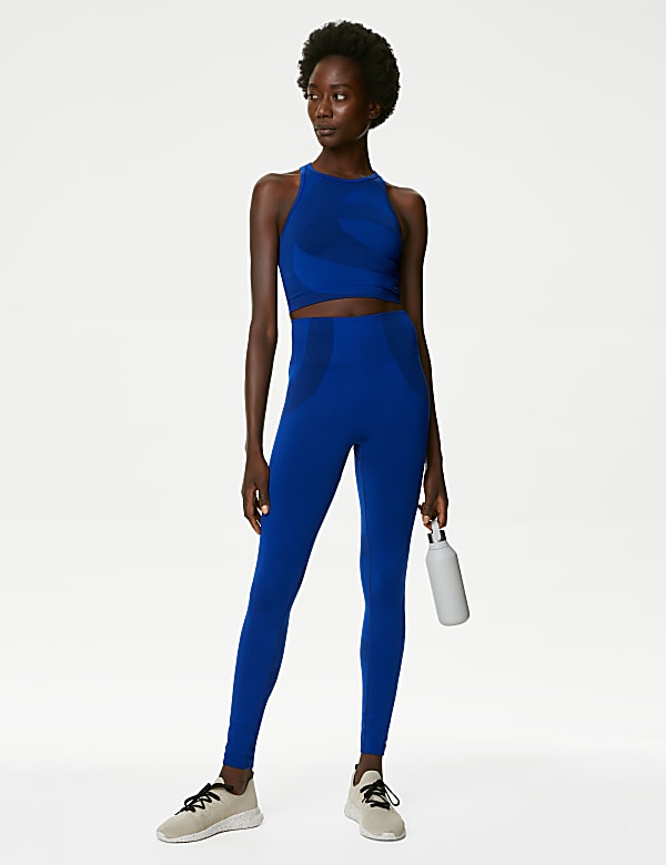 Scoop Neck Seamless Fitted Crop Top