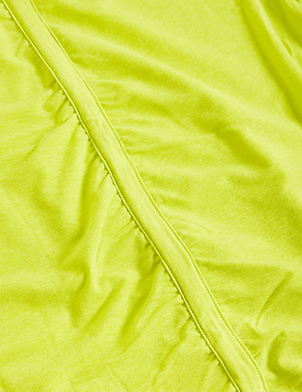 Scoop Neck Ruched Back Yoga Top
