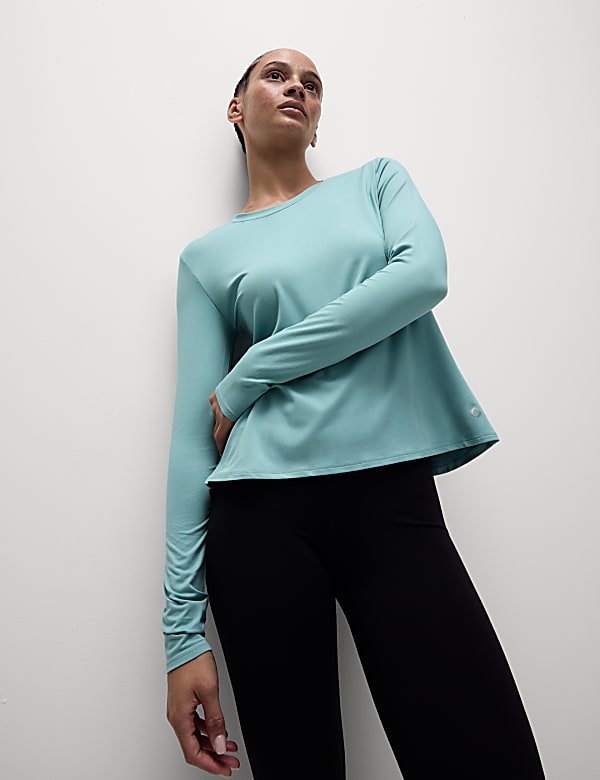 Yogatop met lage ronde hals en wikkelstijl op de rug - NL