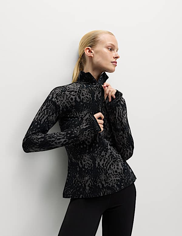 חולצת ריצה Ultraheat™‎ עם הדפס ורוכסן חלקי - IL