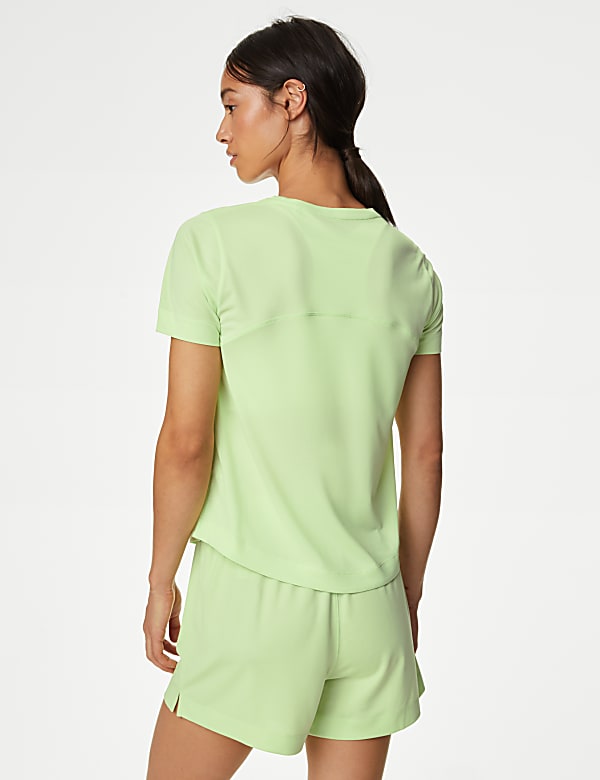 Textured Scoop Neck Fitted T-Shirt - VN