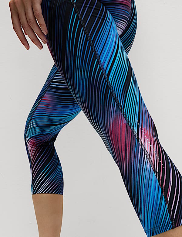 Go Train High Waisted Cropped Gym Leggings - ES