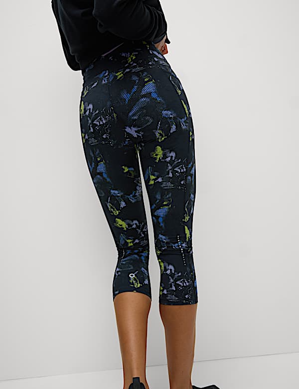 Go Train High Waisted Cropped Gym Leggings - DE