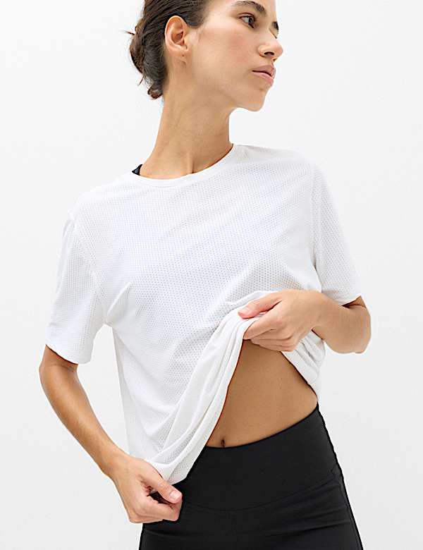 Round Neck Mesh Relaxed T-shirt - DK