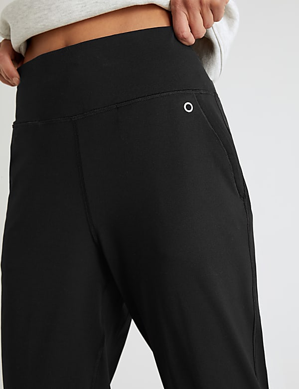 Performance Cuffed Joggers