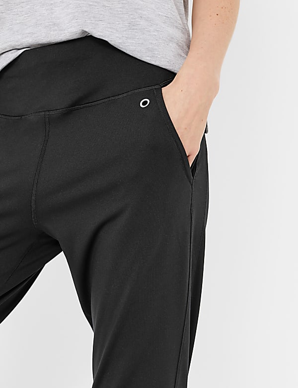 Performance Cuffed Joggers