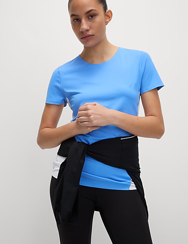 Kaus Oblong Leher U Rendah Blok Warna - ID