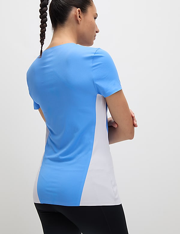 Kaus Oblong Leher U Rendah Blok Warna - ID