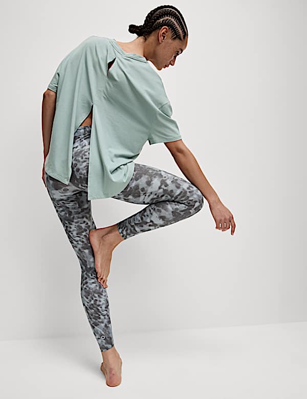 Ανάλαφρο t-shirt από σύμμεικτο modal με δέσιμο πίσω - GR