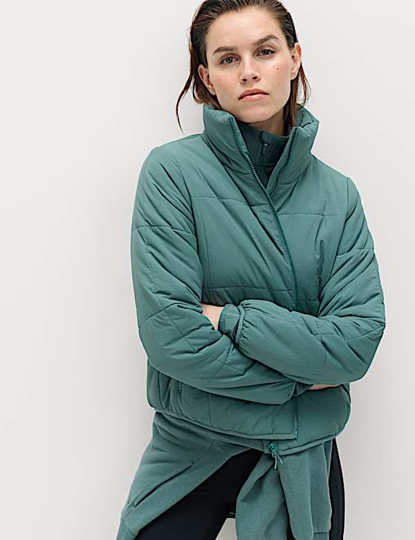 ז'קט פוך בדוגמת קווילט בשילוב Stormwear&trade;&lrm; - IL