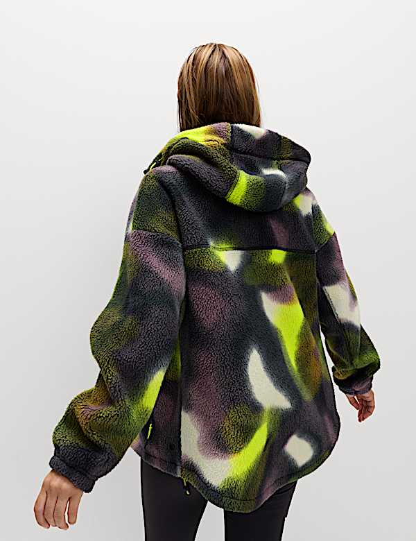 Polaire coupe longue imitation peau de mouton avec fermeture zippée et imprimé - CH